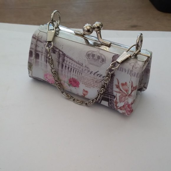 Source Unknown Handbags - Minature coin purse with french scene